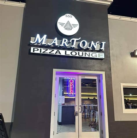 Martoni pizza lounge reviews  11555 Pines Blvd